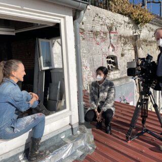 NDR Fernsehen Hamburg Journal – Atelier mit Aussicht: Jeannine Platz malt in der Strandperle